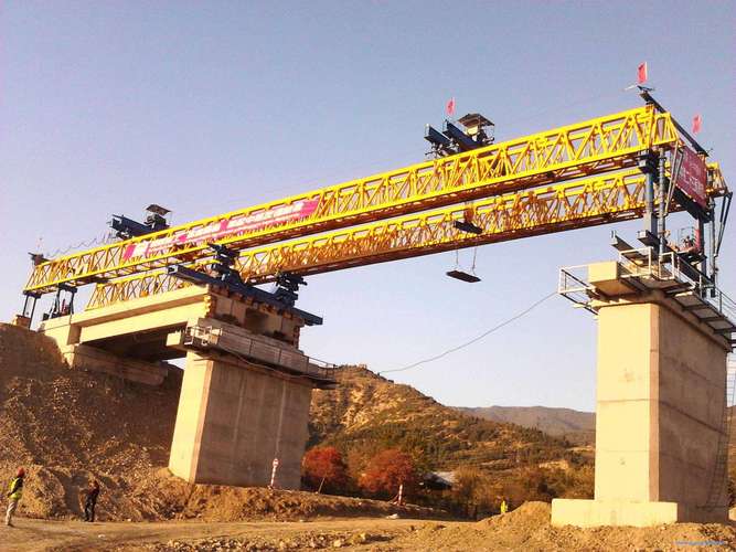 订制高速公路架桥机 龙门跨提梁机 桥梁工程用架桥机 工程机械